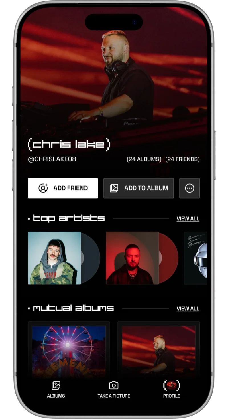 A Plurr profile with top artists and mutual albums